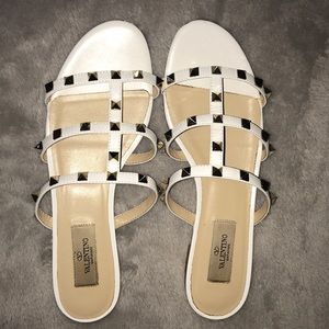 Valentino Garavani Rockstud Flat Slide Sandal